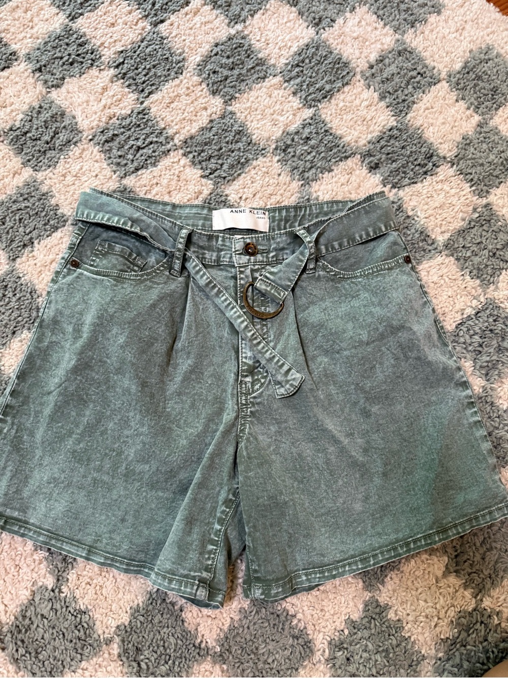Anne Klein vintage stonewash green high waisted mom shorts pleated belted vtg 6